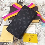 ルイヴィトンM60017財布コピー メンズ二つ折り財布